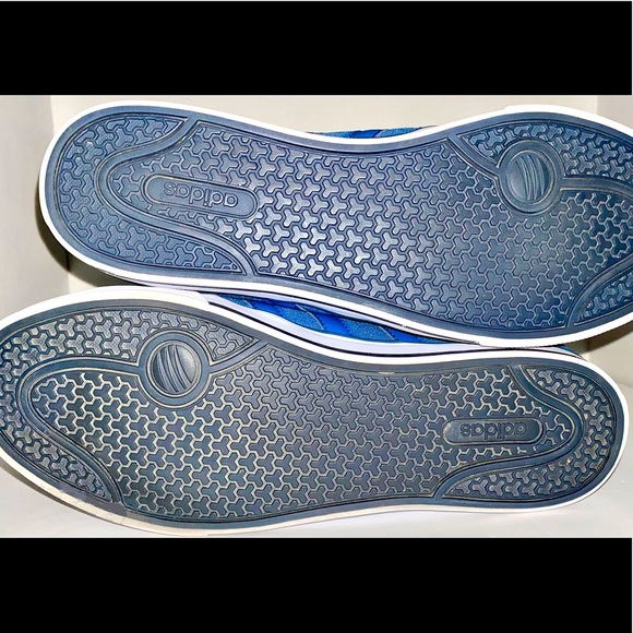 Adidas Art Blue on Blue sneakers Size 10 Mens - Picture 6 of 8